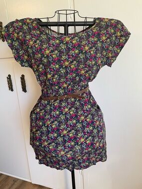 Floral Scoop Neck Casual Dress in Navy with Floral Accents